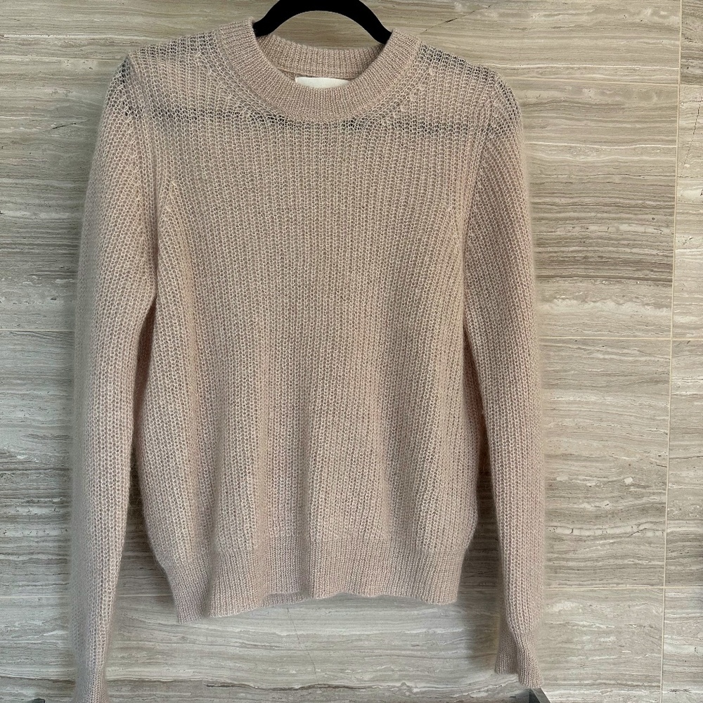 Women’s Cozy Crewneck Sweater in Light Beige